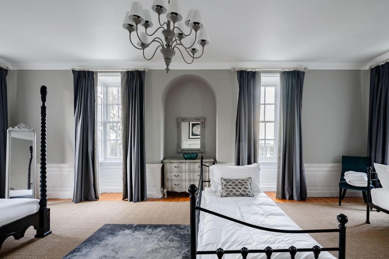 Drylaw House, Grade A Listed Mansion Near City Centre Эдинбург Экстерьер фото